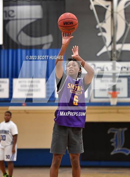 Thumbnail 2 in Smyrna vs LaVergne photogallery.