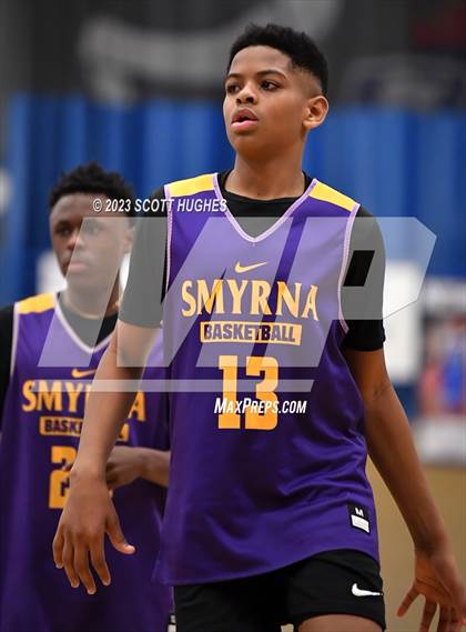 Thumbnail 3 in Smyrna vs LaVergne photogallery.