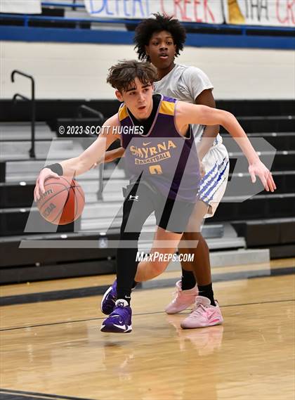 Thumbnail 1 in Smyrna vs LaVergne photogallery.