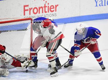 Thumbnail 3 in Glastonbury vs. Branford (CIAC D2 Final) photogallery.