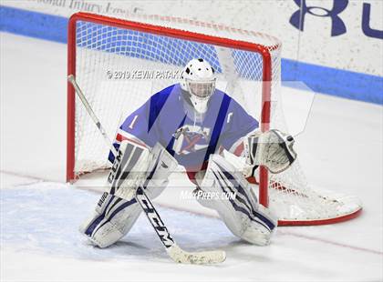 Thumbnail 3 in Glastonbury vs. Branford (CIAC D2 Final) photogallery.