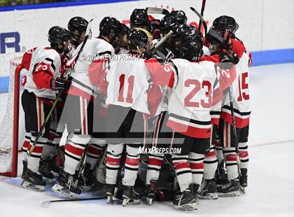 Thumbnail 3 in Glastonbury vs. Branford (CIAC D2 Final) photogallery.