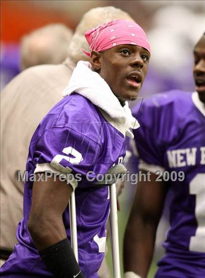 Thumbnail 1 in New Rochelle vs. North Tonawanda (NYSPHSAA Class AA Final) photogallery.