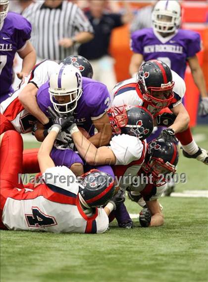 Thumbnail 2 in New Rochelle vs. North Tonawanda (NYSPHSAA Class AA Final) photogallery.