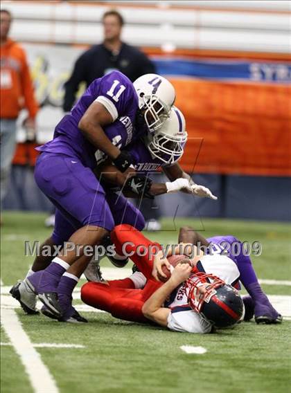 Thumbnail 3 in New Rochelle vs. North Tonawanda (NYSPHSAA Class AA Final) photogallery.