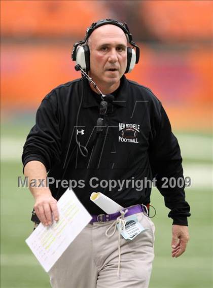 Thumbnail 2 in New Rochelle vs. North Tonawanda (NYSPHSAA Class AA Final) photogallery.