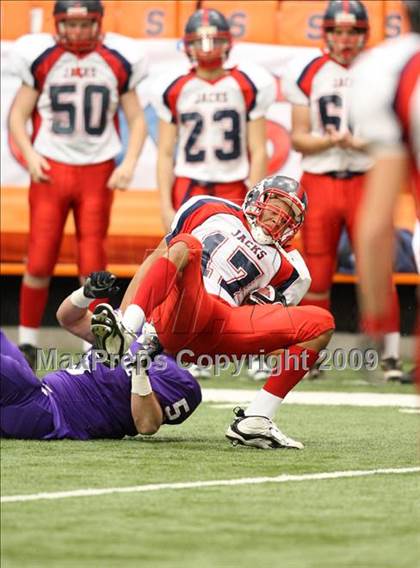 Thumbnail 2 in New Rochelle vs. North Tonawanda (NYSPHSAA Class AA Final) photogallery.