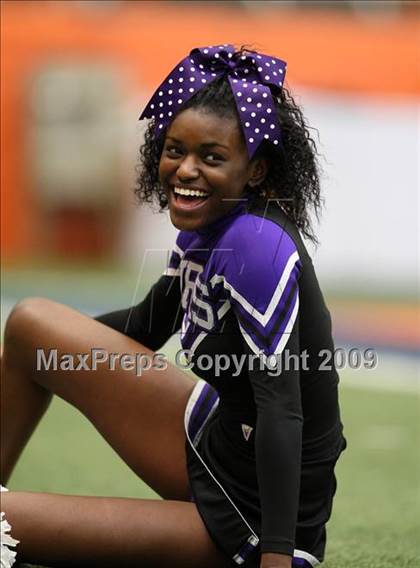 Thumbnail 2 in New Rochelle vs. North Tonawanda (NYSPHSAA Class AA Final) photogallery.