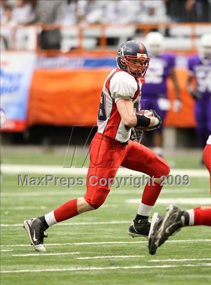 Thumbnail 2 in New Rochelle vs. North Tonawanda (NYSPHSAA Class AA Final) photogallery.