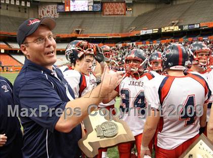 Thumbnail 3 in New Rochelle vs. North Tonawanda (NYSPHSAA Class AA Final) photogallery.