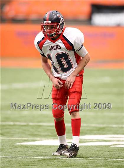 Thumbnail 2 in New Rochelle vs. North Tonawanda (NYSPHSAA Class AA Final) photogallery.