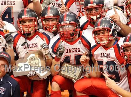 Thumbnail 1 in New Rochelle vs. North Tonawanda (NYSPHSAA Class AA Final) photogallery.