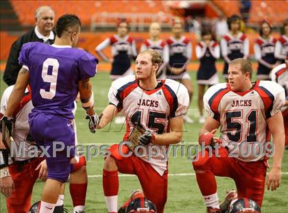 Thumbnail 2 in New Rochelle vs. North Tonawanda (NYSPHSAA Class AA Final) photogallery.
