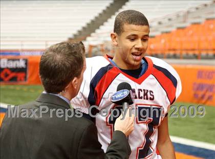 Thumbnail 2 in New Rochelle vs. North Tonawanda (NYSPHSAA Class AA Final) photogallery.