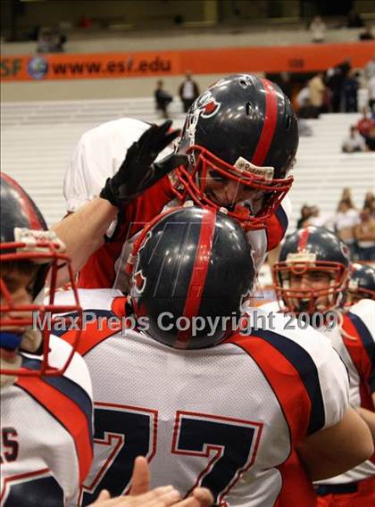 Thumbnail 3 in New Rochelle vs. North Tonawanda (NYSPHSAA Class AA Final) photogallery.