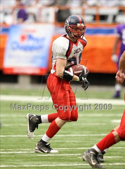Thumbnail 1 in New Rochelle vs. North Tonawanda (NYSPHSAA Class AA Final) photogallery.