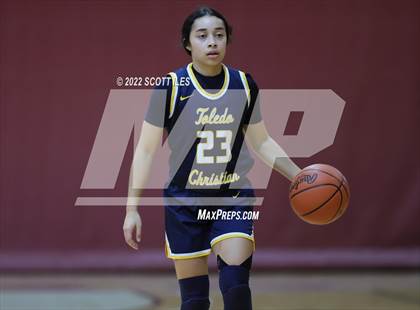 Thumbnail 2 in Toledo Christian vs. Dublin Coffman photogallery.