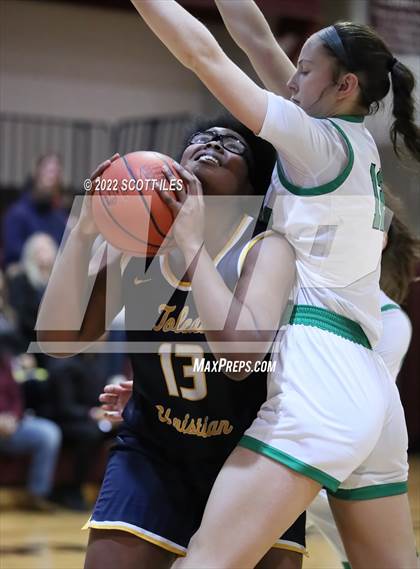 Thumbnail 3 in Toledo Christian vs. Dublin Coffman photogallery.