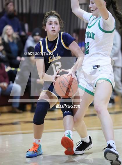 Thumbnail 2 in Toledo Christian vs. Dublin Coffman photogallery.