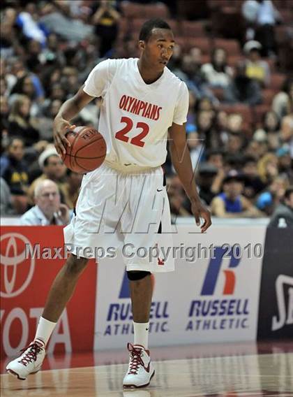 Thumbnail 2 in Santa Monica vs. Leuzinger (CIF SS D1A Final) photogallery.