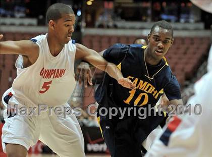 Thumbnail 2 in Santa Monica vs. Leuzinger (CIF SS D1A Final) photogallery.