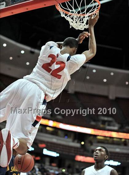 Thumbnail 3 in Santa Monica vs. Leuzinger (CIF SS D1A Final) photogallery.