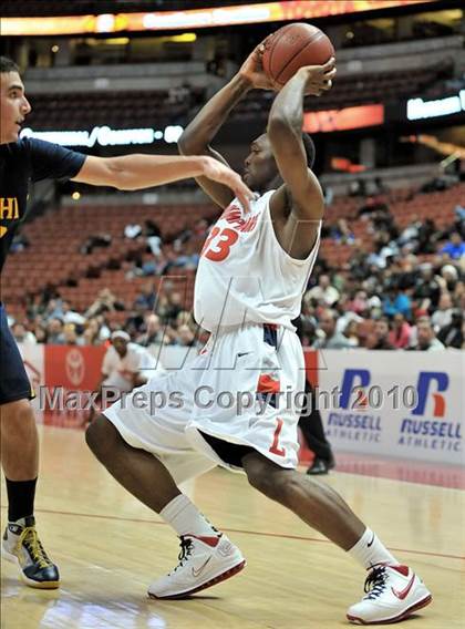 Thumbnail 3 in Santa Monica vs. Leuzinger (CIF SS D1A Final) photogallery.