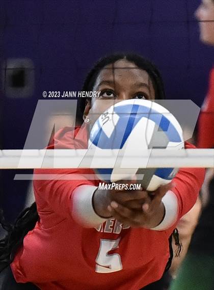 Thumbnail 1 in Mater Dei vs Mira Costa (Durango Fall Classic) photogallery.