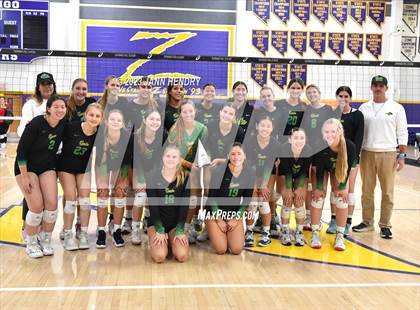 Thumbnail 2 in Mater Dei vs Mira Costa (Durango Fall Classic) photogallery.
