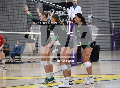 Thumbnail 2 in Mater Dei vs Mira Costa (Durango Fall Classic) photogallery.