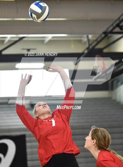 Thumbnail 2 in Mater Dei vs Mira Costa (Durango Fall Classic) photogallery.