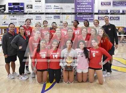 Thumbnail 2 in Mater Dei vs Mira Costa (Durango Fall Classic) photogallery.