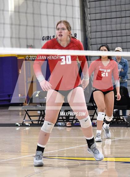 Thumbnail 3 in Mater Dei vs Mira Costa (Durango Fall Classic) photogallery.