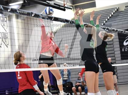 Thumbnail 1 in Mater Dei vs Mira Costa (Durango Fall Classic) photogallery.