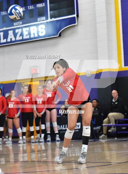 Thumbnail 2 in Mater Dei vs Mira Costa (Durango Fall Classic) photogallery.