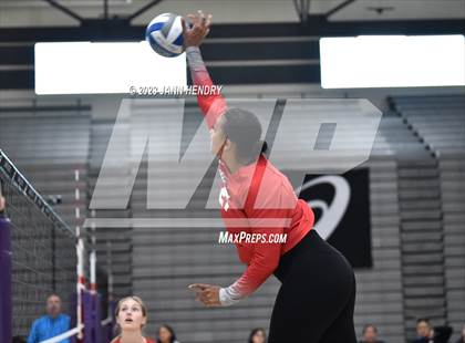 Thumbnail 3 in Mater Dei vs Mira Costa (Durango Fall Classic) photogallery.