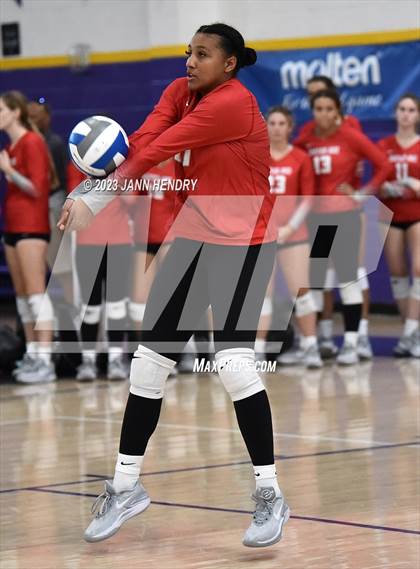 Thumbnail 3 in Mater Dei vs Mira Costa (Durango Fall Classic) photogallery.