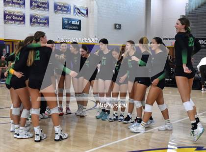 Thumbnail 2 in Mater Dei vs Mira Costa (Durango Fall Classic) photogallery.