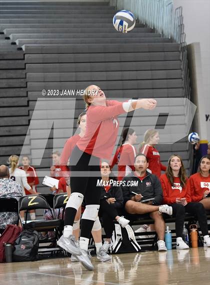 Thumbnail 3 in Mater Dei vs Mira Costa (Durango Fall Classic) photogallery.
