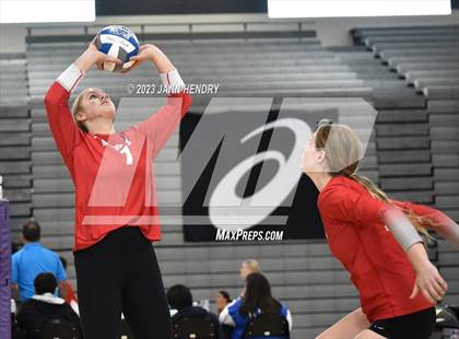Thumbnail 3 in Mater Dei vs Mira Costa (Durango Fall Classic) photogallery.