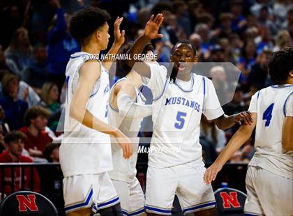 Thumbnail 2 in Millard North vs. Gretna (NSAA Class A Semifinal) photogallery.