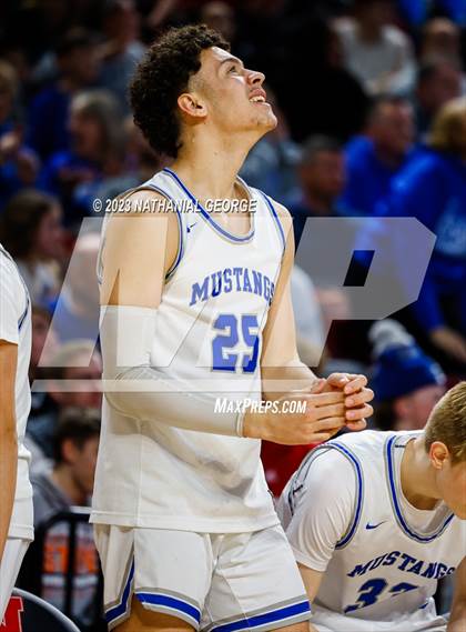 Thumbnail 3 in Millard North vs. Gretna (NSAA Class A Semifinal) photogallery.