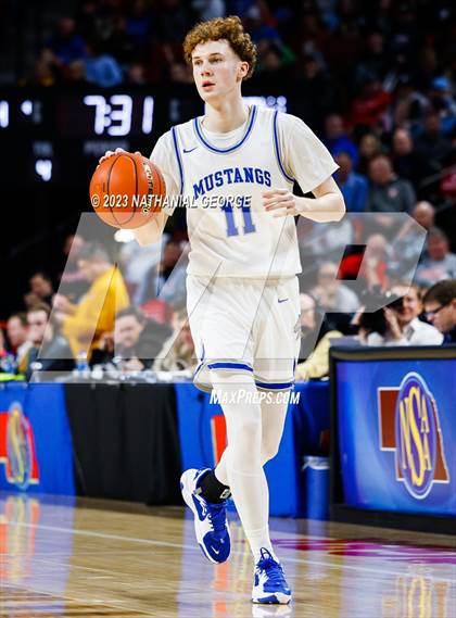 Thumbnail 1 in Millard North vs. Gretna (NSAA Class A Semifinal) photogallery.