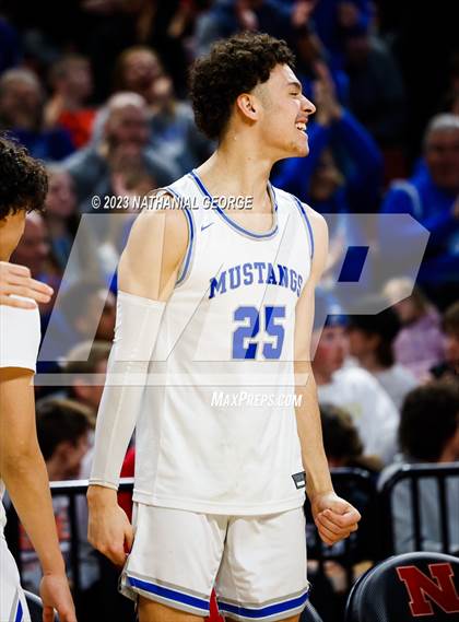 Thumbnail 3 in Millard North vs. Gretna (NSAA Class A Semifinal) photogallery.
