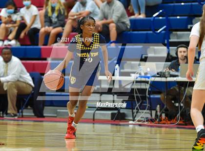 Thumbnail 2 in Cathedral Catholic vs. Bonita Vista (CIF San Diego Section Open Final) photogallery.