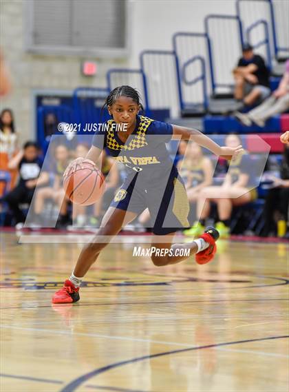 Thumbnail 2 in Cathedral Catholic vs. Bonita Vista (CIF San Diego Section Open Final) photogallery.