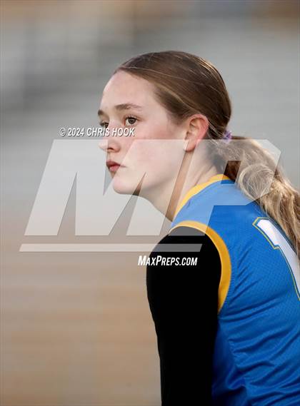 Thumbnail 1 in Red Mountain vs Marana (AIA 6A Semifinal) photogallery.