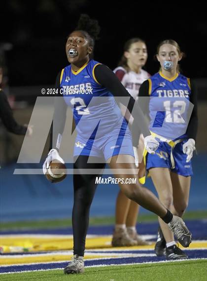 Thumbnail 1 in Red Mountain vs Marana (AIA 6A Semifinal) photogallery.