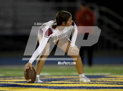 Thumbnail 2 in Red Mountain vs Marana (AIA 6A Semifinal) photogallery.