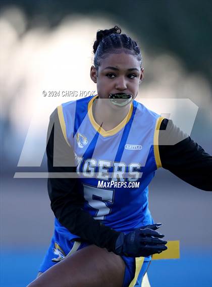 Thumbnail 3 in Red Mountain vs Marana (AIA 6A Semifinal) photogallery.